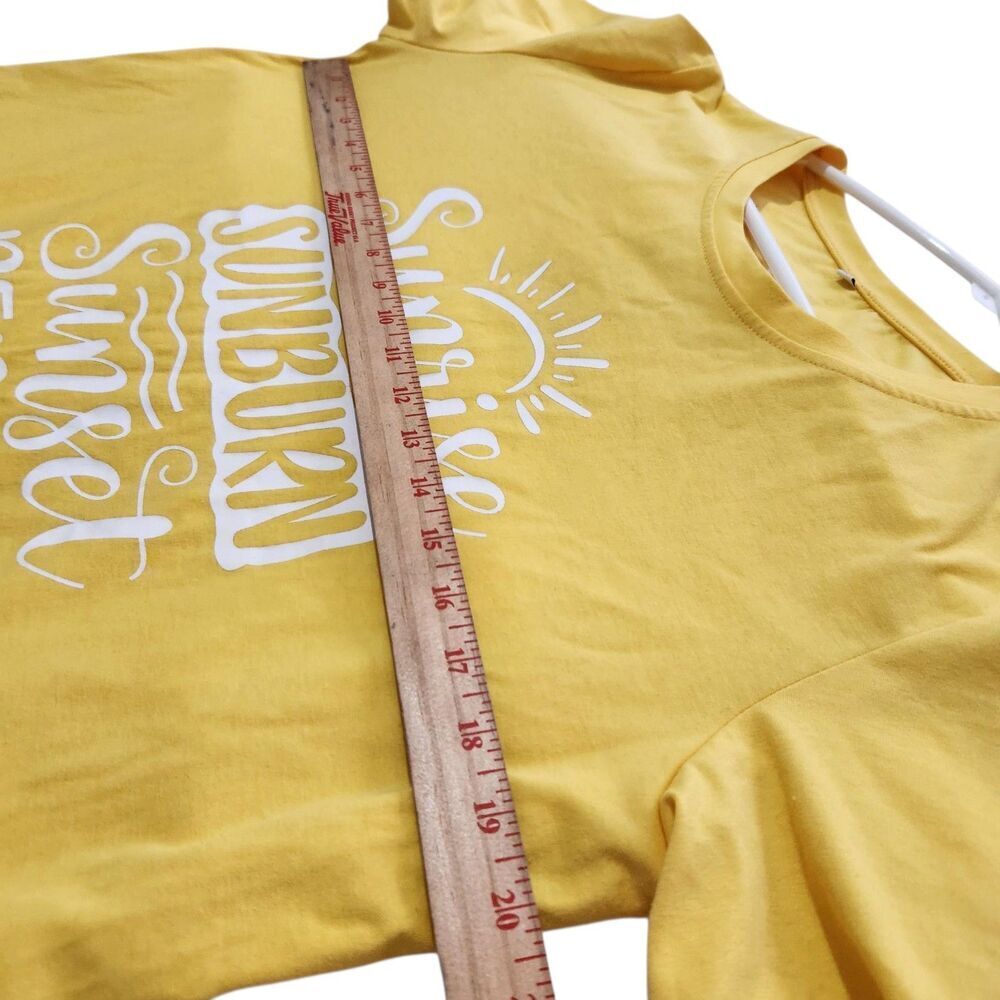 Casual Tshirt Size Large Yellow Color With Logo - Picture 3 of 10